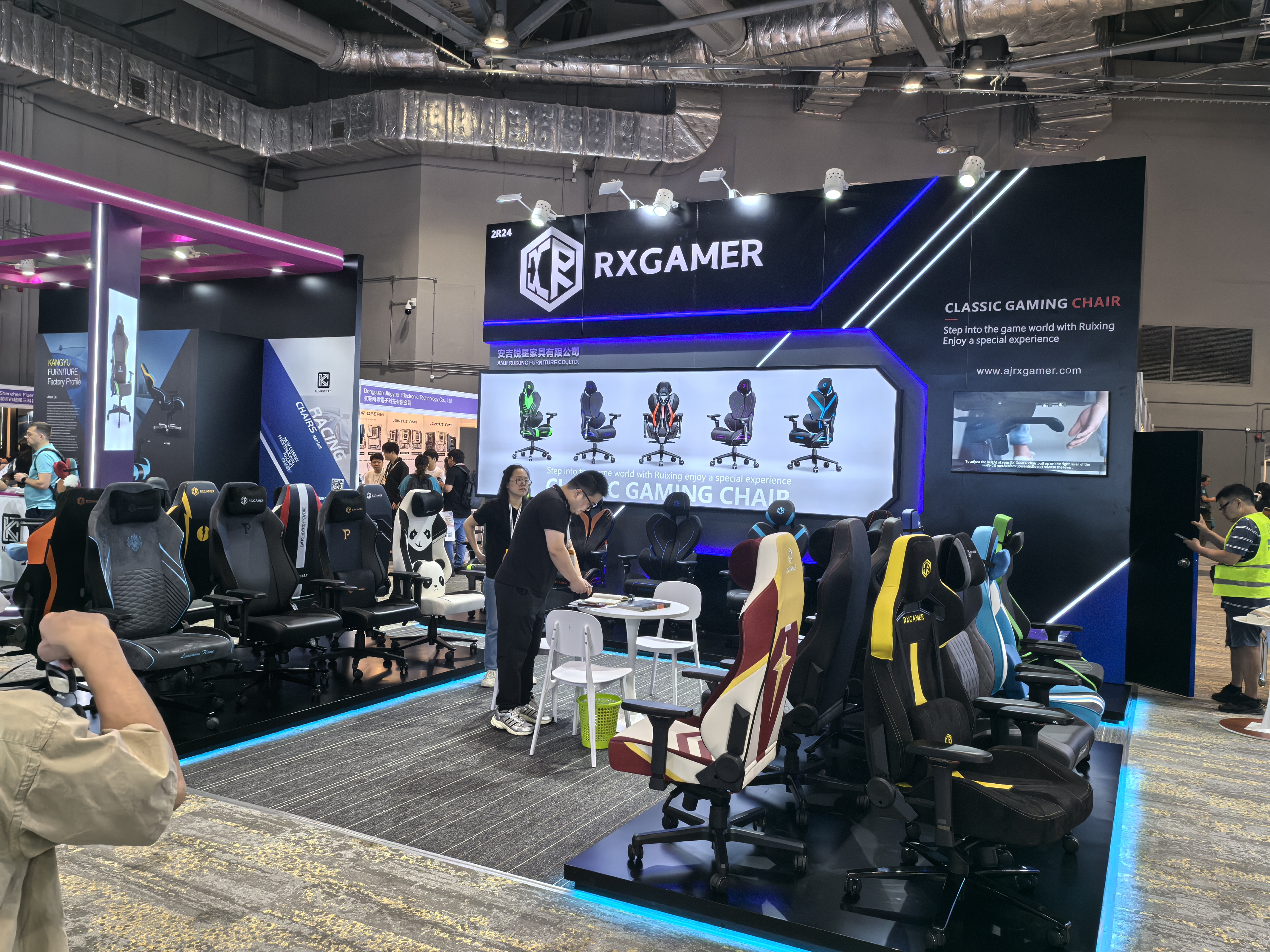 安吉锐星家具闪耀香港秋季电子产品展取得圆满成功